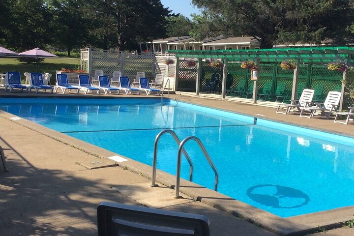 Pool 12 of 25