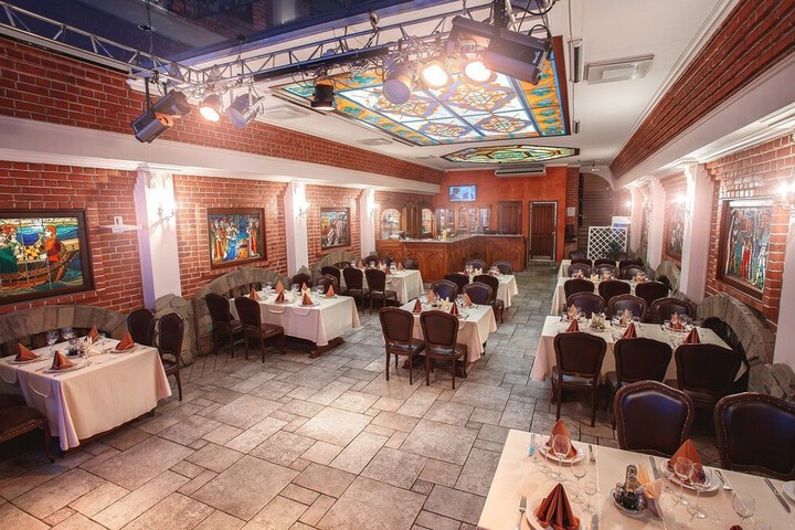 Dining Photos