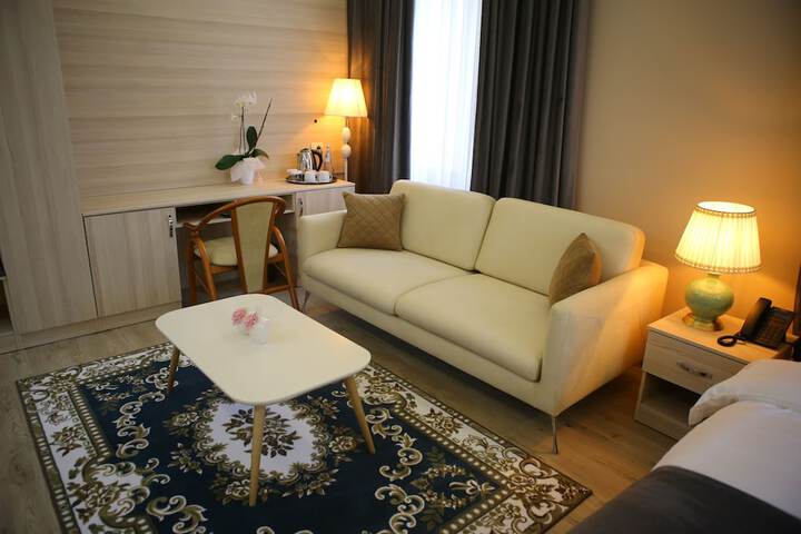 Room 34 of 139