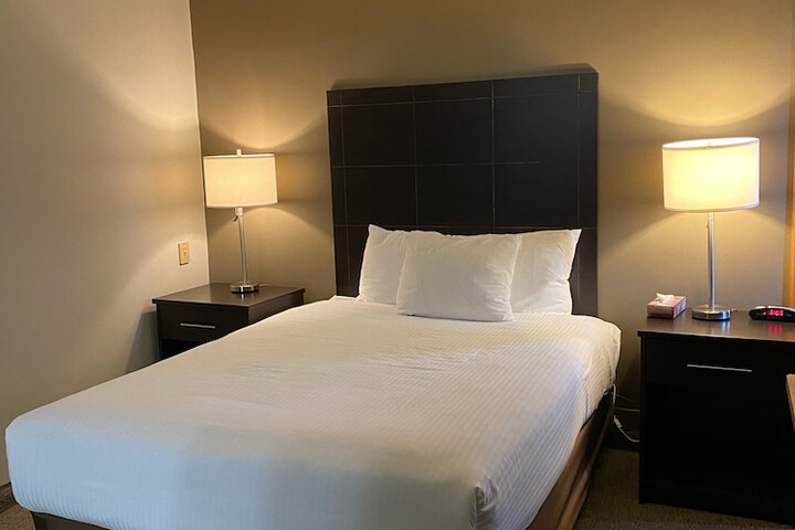 Room 10 of 42
