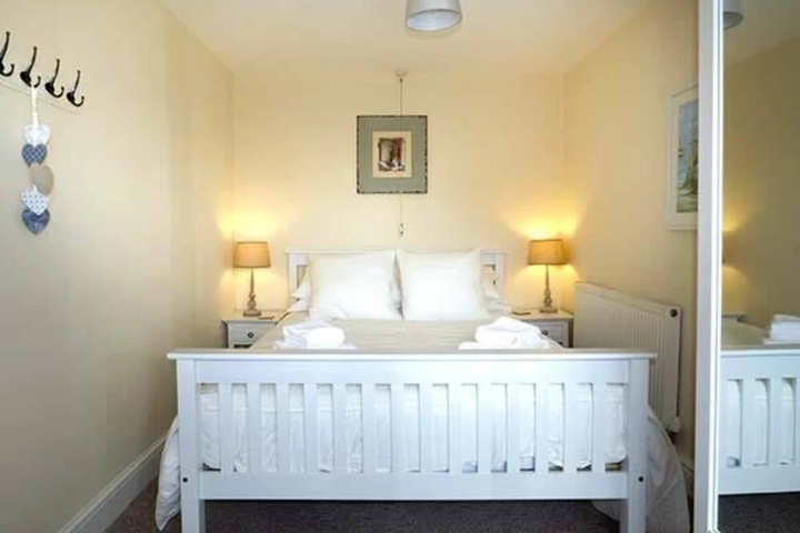 Room 3 of 15