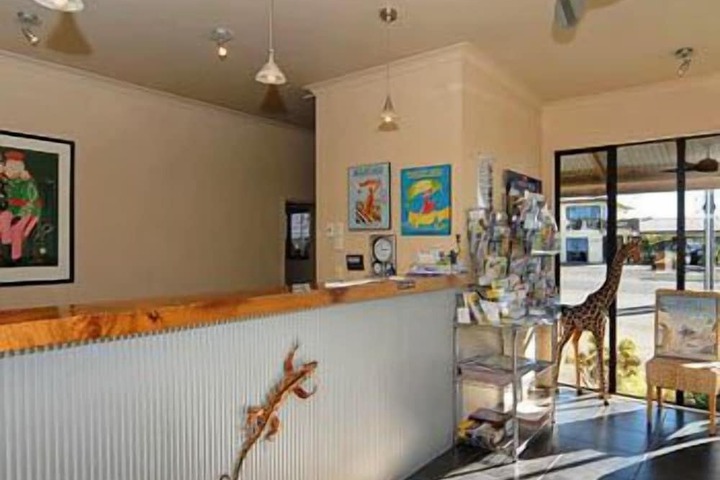 Concierge desk