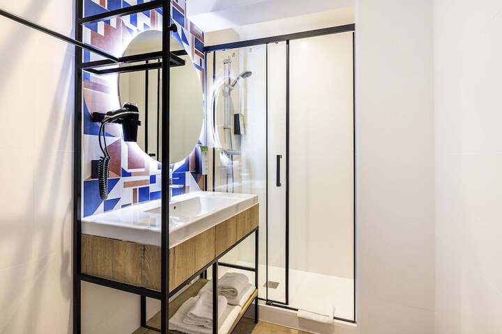 Bath Interior