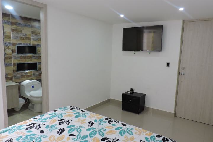 Room 3 of 96