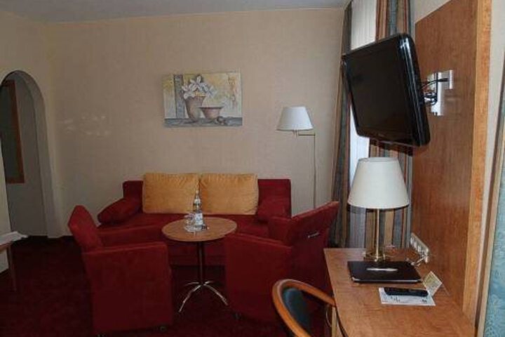 ADVANTAGE-HOTEL