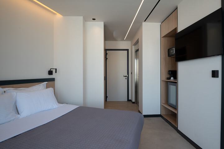 Room 22 of 57