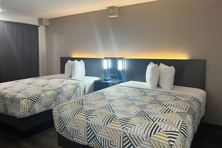 Room 28 of 51
