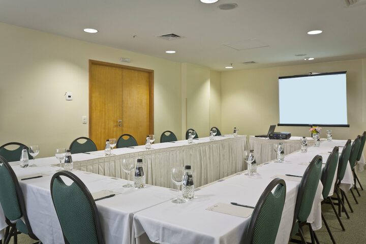 Business Center 80 of 113