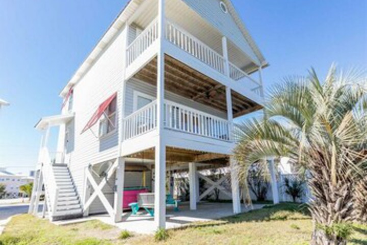Photo of Summer Breeze West by Meyer Vacation Rentals