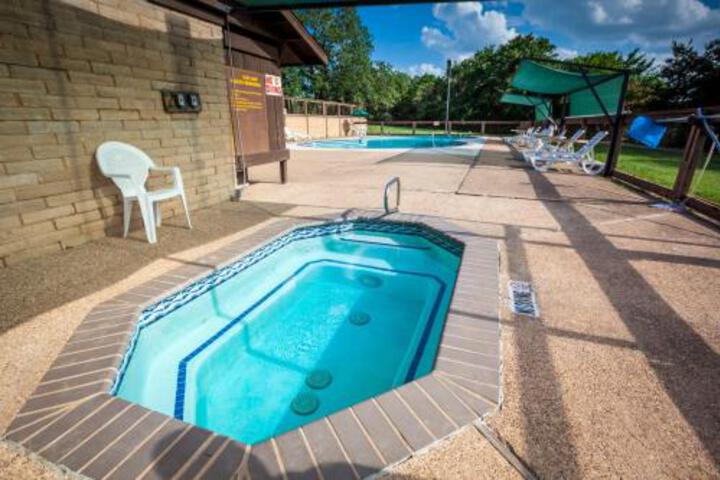 Image of Lake Whitney Camping Resort Ramp Cabin 2