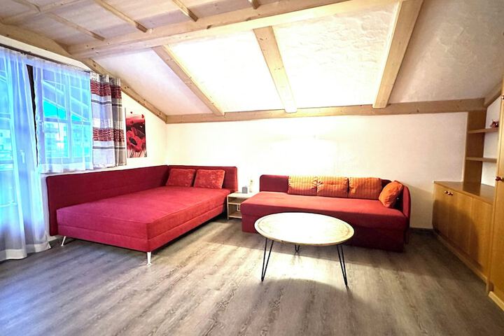 Room 24 of 51