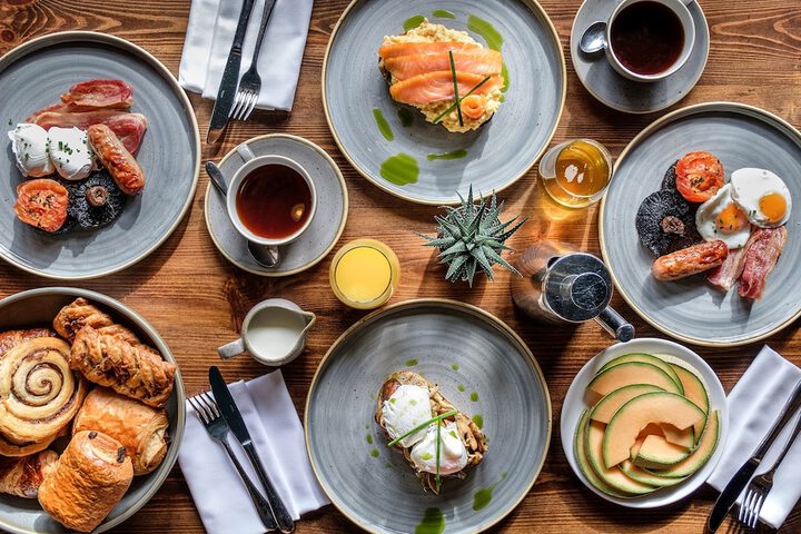 Breakfast/Coffee Service 83 of 88