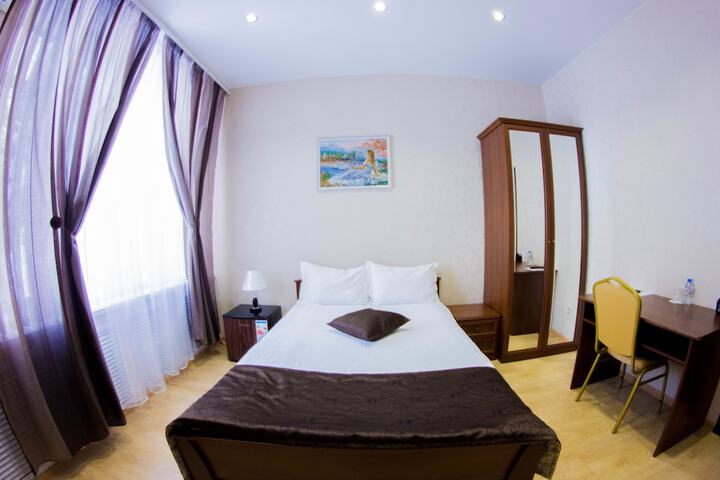 Room 7 of 50
