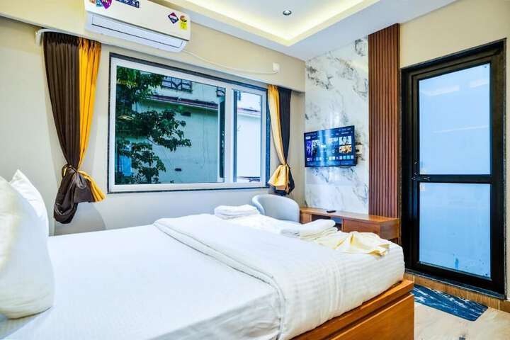 Room 7 of 24