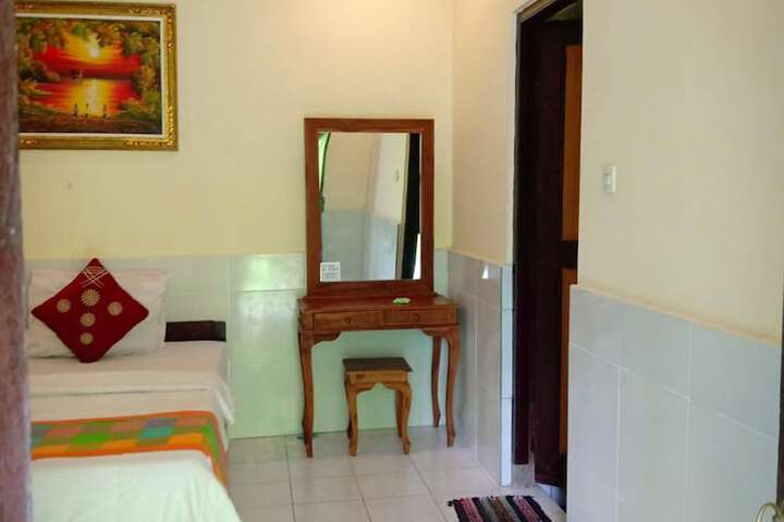 Room 16 of 53
