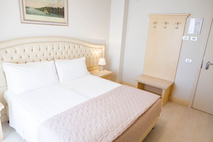 Room 22 of 119