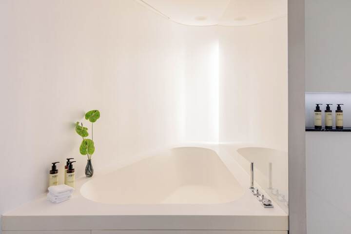 Bath Interior