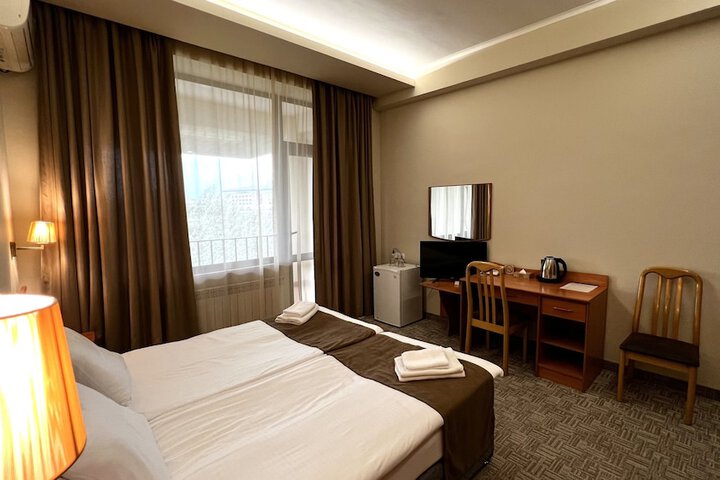 Room 21 of 60