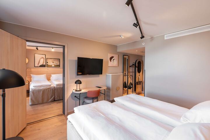 Room 8 of 56
