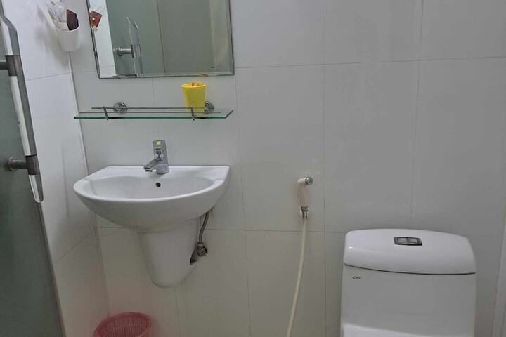 Room 16 of 21