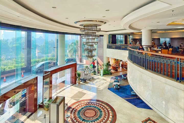 Guest Lobby