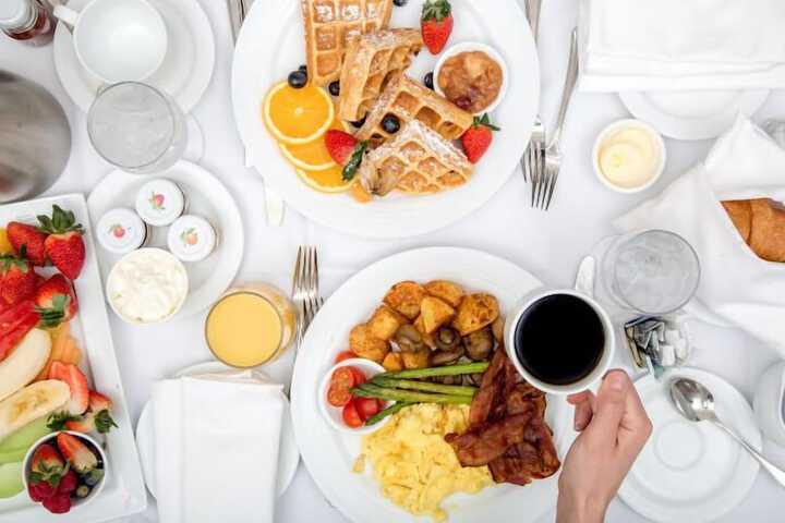 Breakfast/Coffee Service 19 of 26