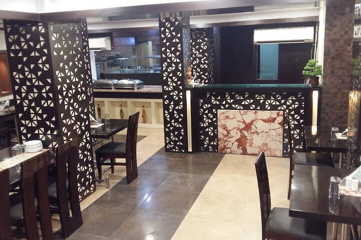 Dining Photos