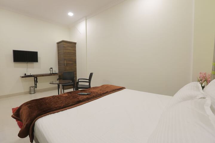 Room 9 of 51
