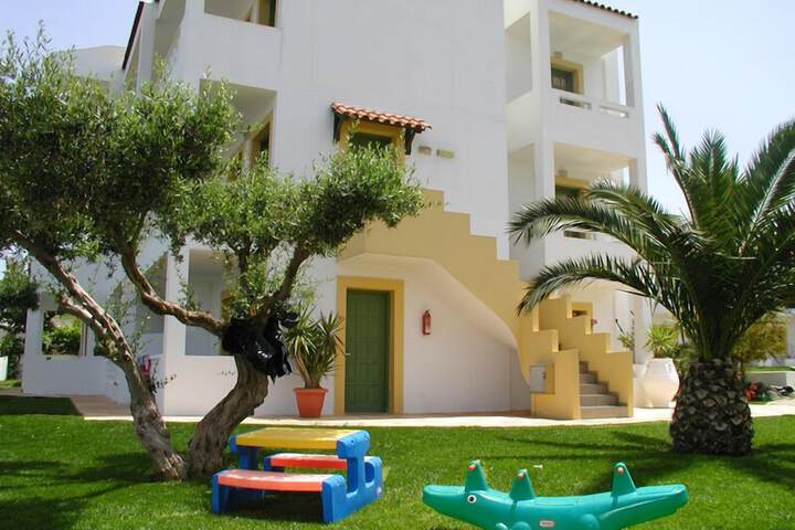Children's play area - outdoor