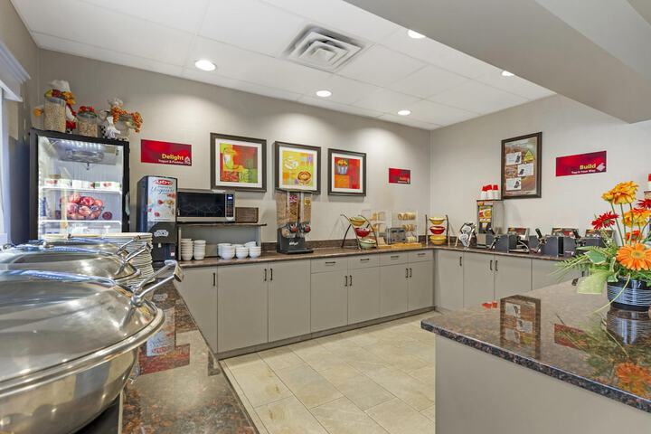 Breakfast area