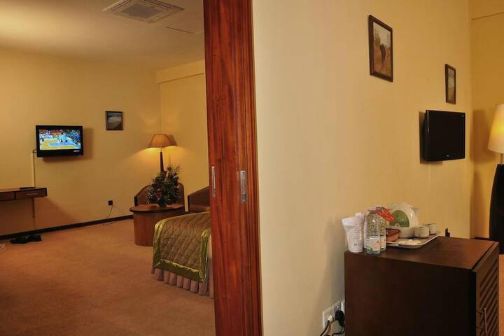 Room 11 of 45