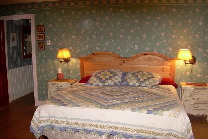 Room 5 of 42