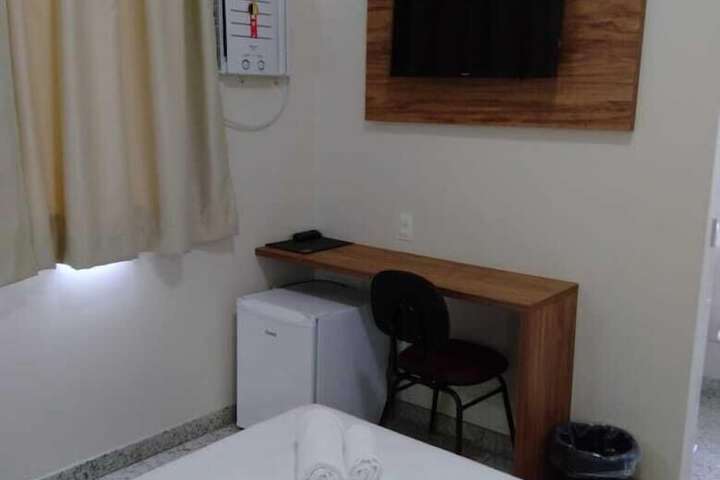 Room 25 of 51