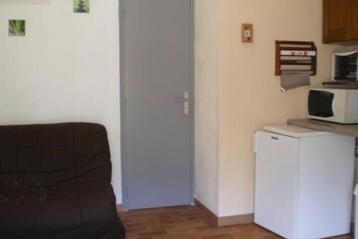 Room 11 of 29
