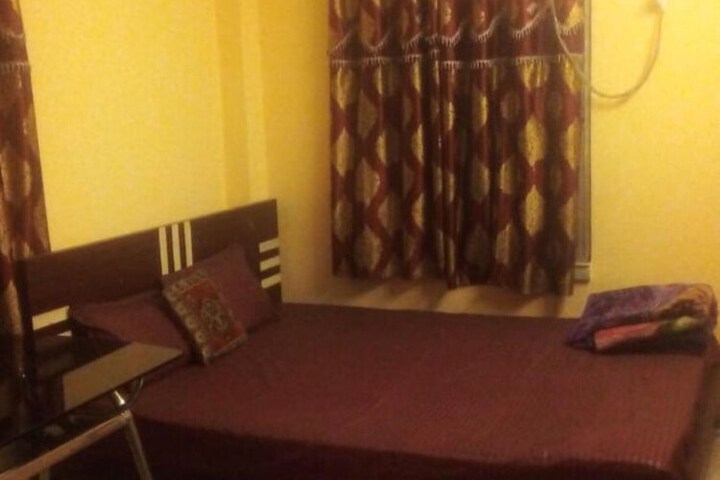 Room 11 of 20