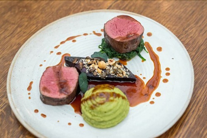 Dining 64 of 100