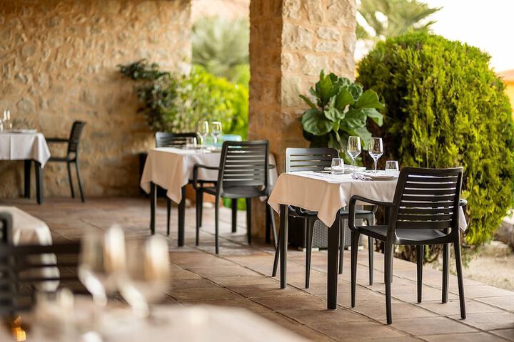 Dining 88 of 156