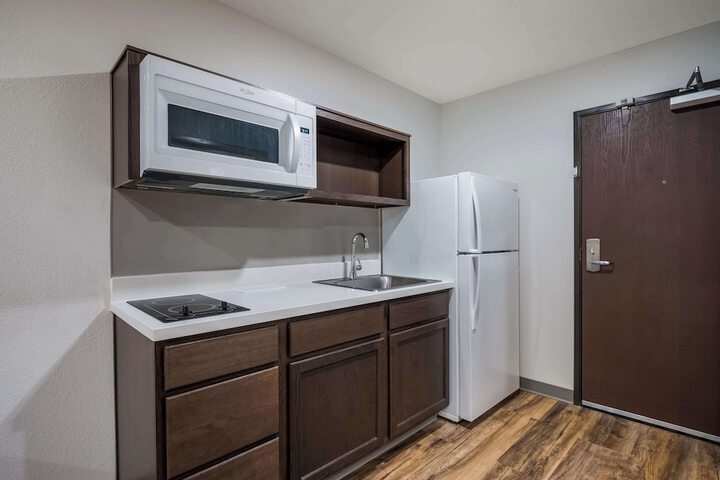 1 King Bed Accessible (5 of 9)