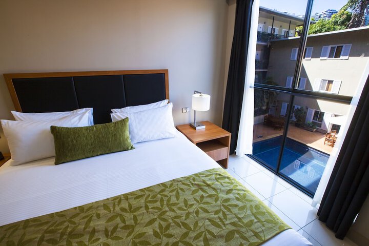 Room 21 of 34