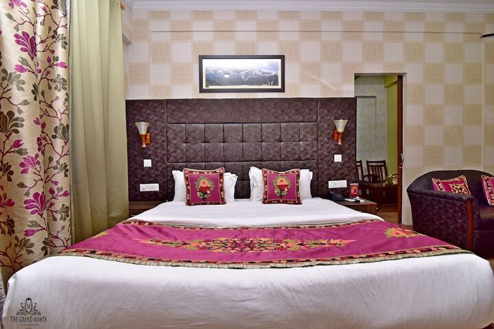 Room 12 of 29