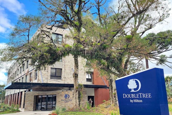 DoubleTree by Hilton Caracol Canela