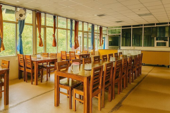 Dining 59 of 80