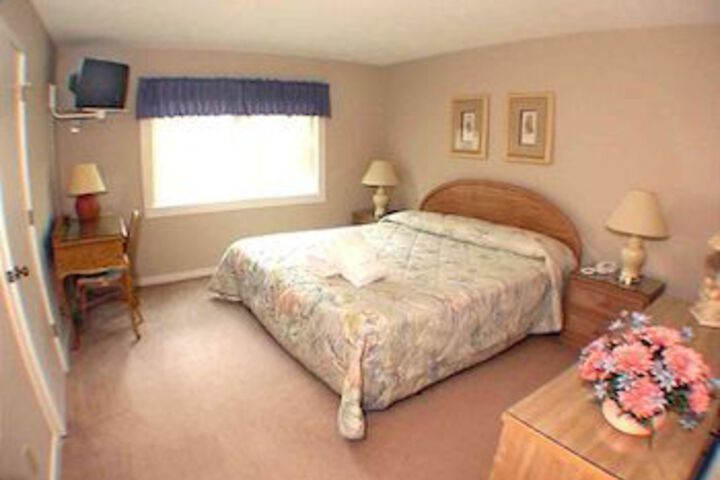 Room 35 of 97