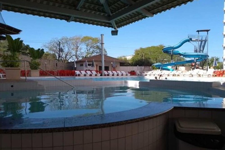 Pool 38 of 55