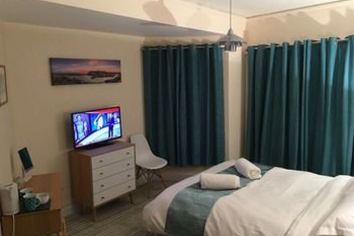 Room 11 of 29