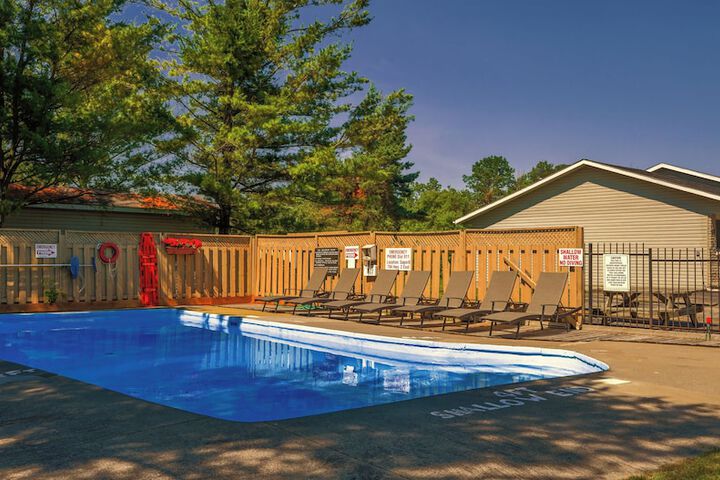 Swimming pool at Super 8 by Wyndham Kingston