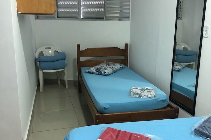 Room 5 of 17