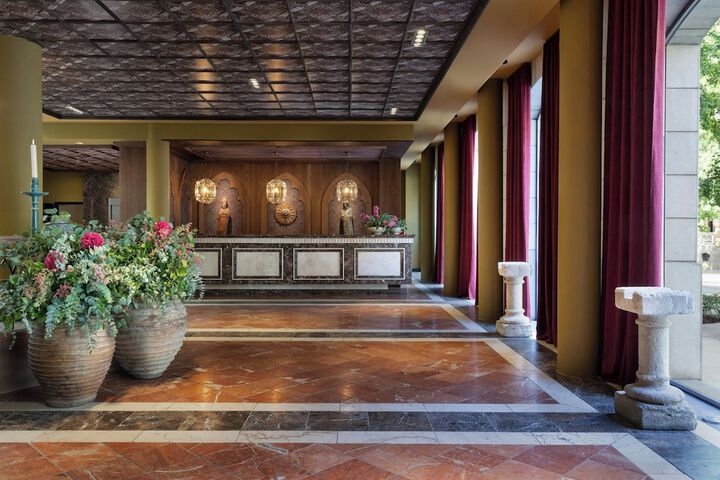 Hotel Interior 4 of 99