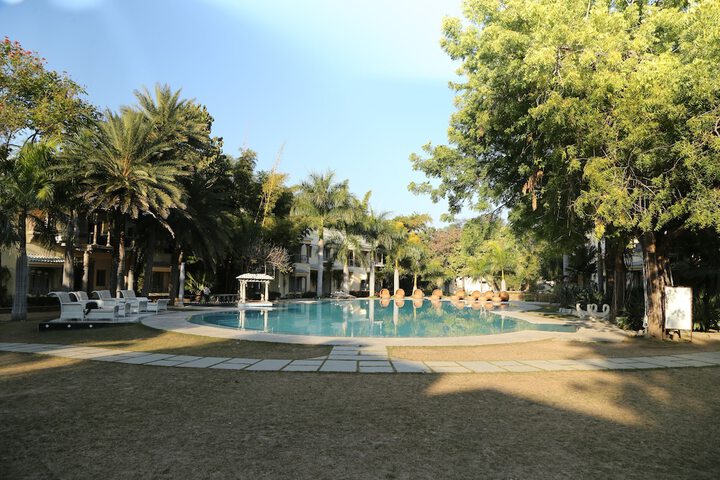 Pool 59 of 84