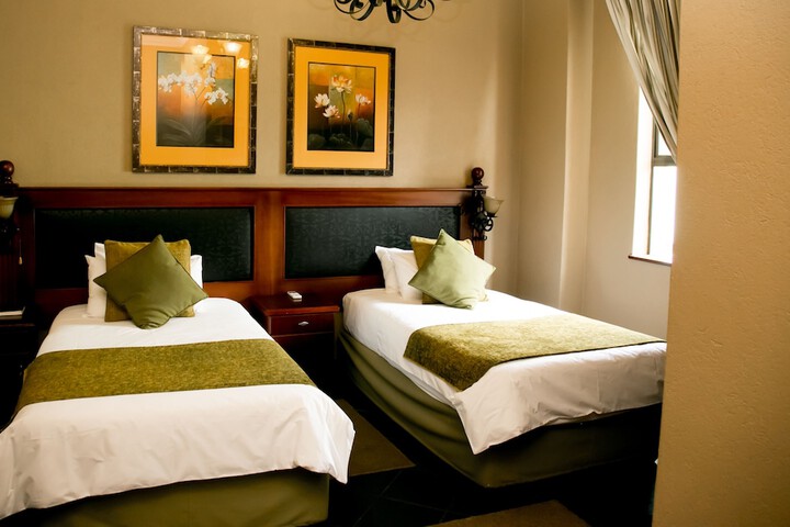 Room 3 of 56